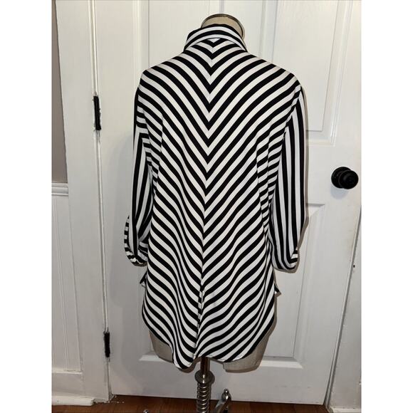 Chico’s Women’s Black White Multi Way Stripe Blouse Size 0 US 4-6 Button Up - Picture 5 of 7